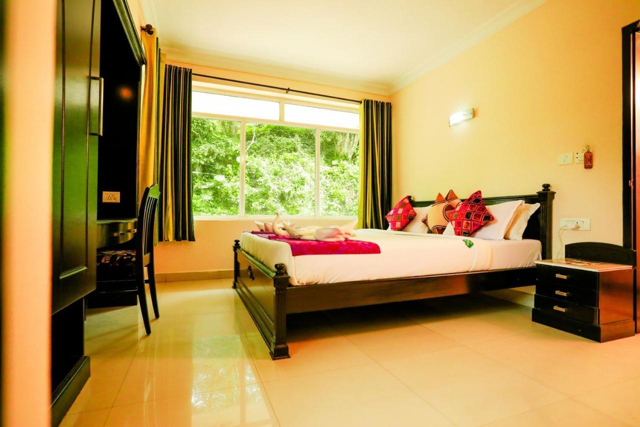 Hotel Emerald Inn Munnar Exterior foto