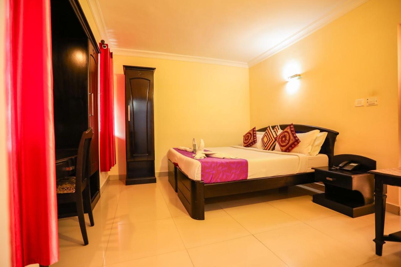 Hotel Emerald Inn Munnar Exterior foto