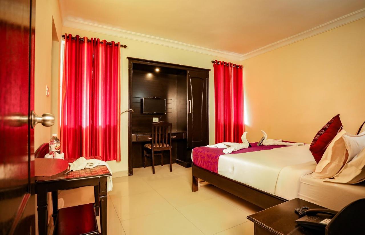 Hotel Emerald Inn Munnar Exterior foto